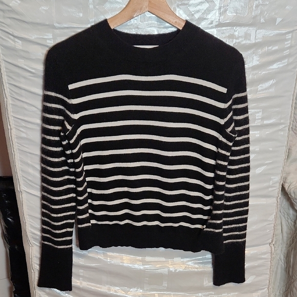 La Ligne Sweaters - La Ligne Made In Italy Black and White Mixed Striped Crew Neck Sweater sz S